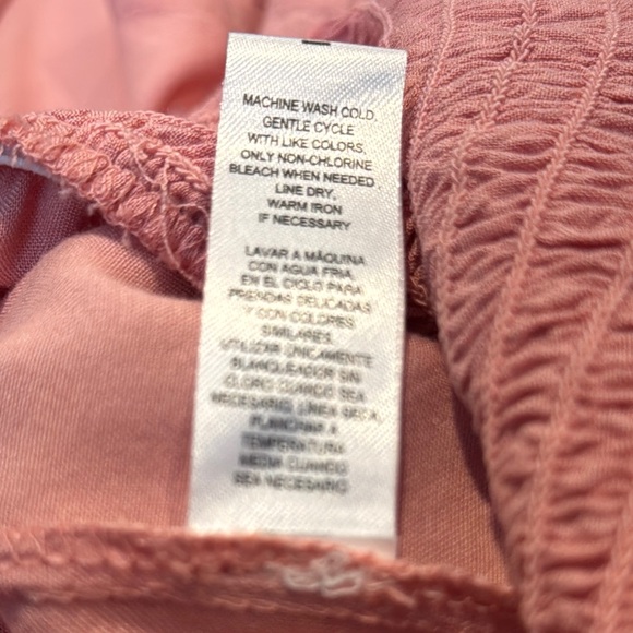 Pink Off-Shoulder Ruffle Shorts - Picture 4 of 6